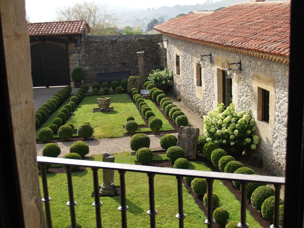 Hotel Palacio De La Pena Cantabria Ajo Pokoj fotografie