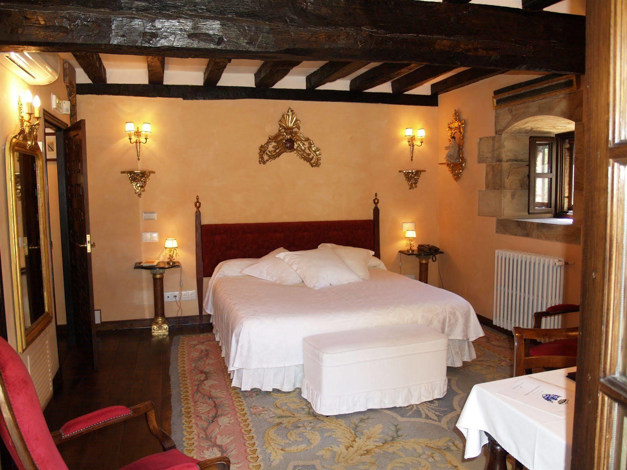 Hotel Palacio De La Pena Cantabria Ajo Exteriér fotografie